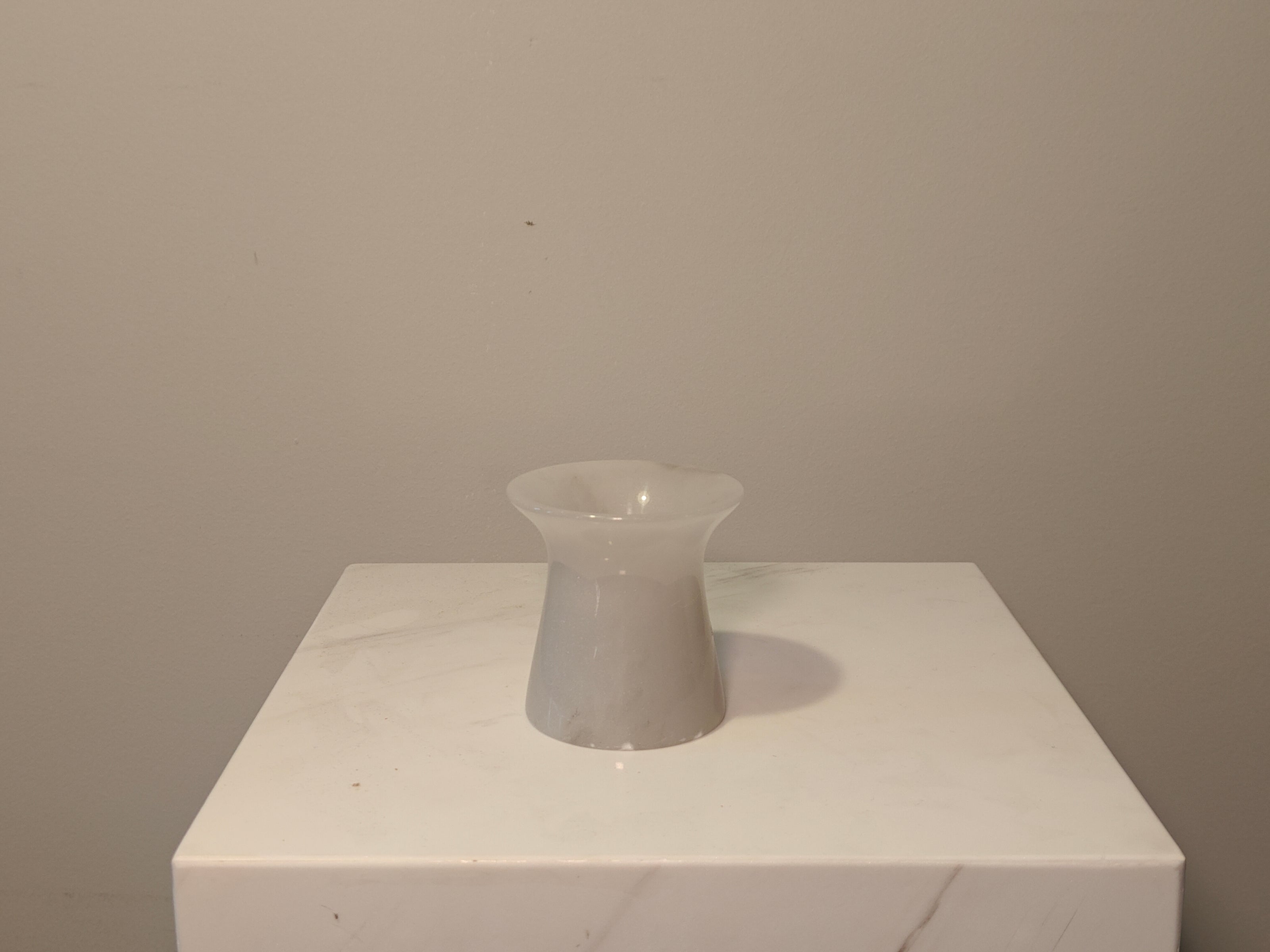 Natural Marble handicraft article - Cloudy White Jade Diffuser Mug