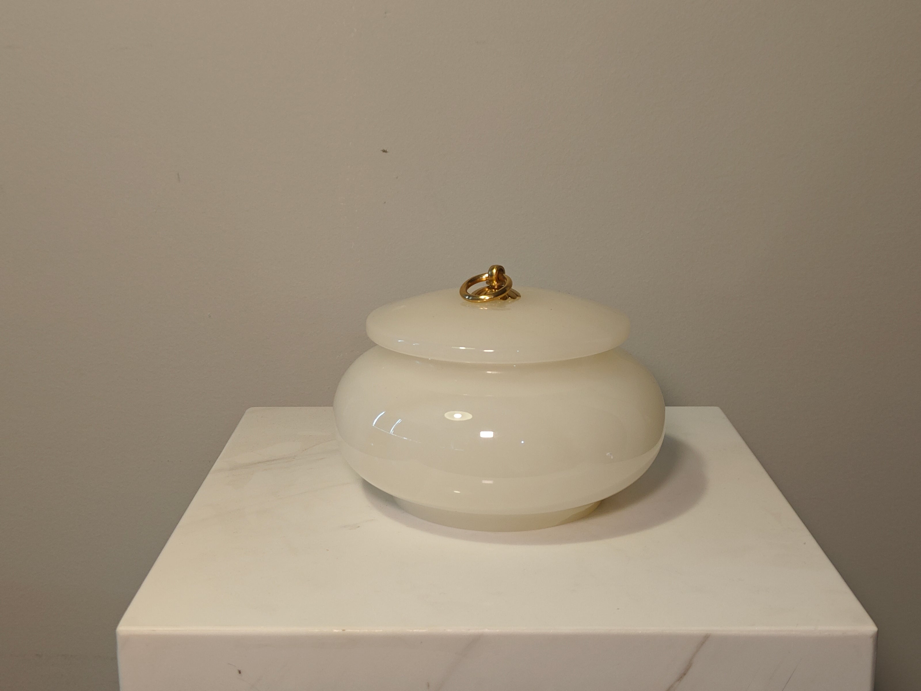 Natural Marble handicraft article - WHITE JADE Display Tea Cup